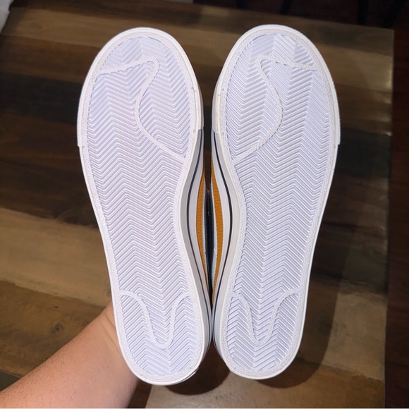 Nike Court Legacy Big Kid size 6 - Picture 5 of 5